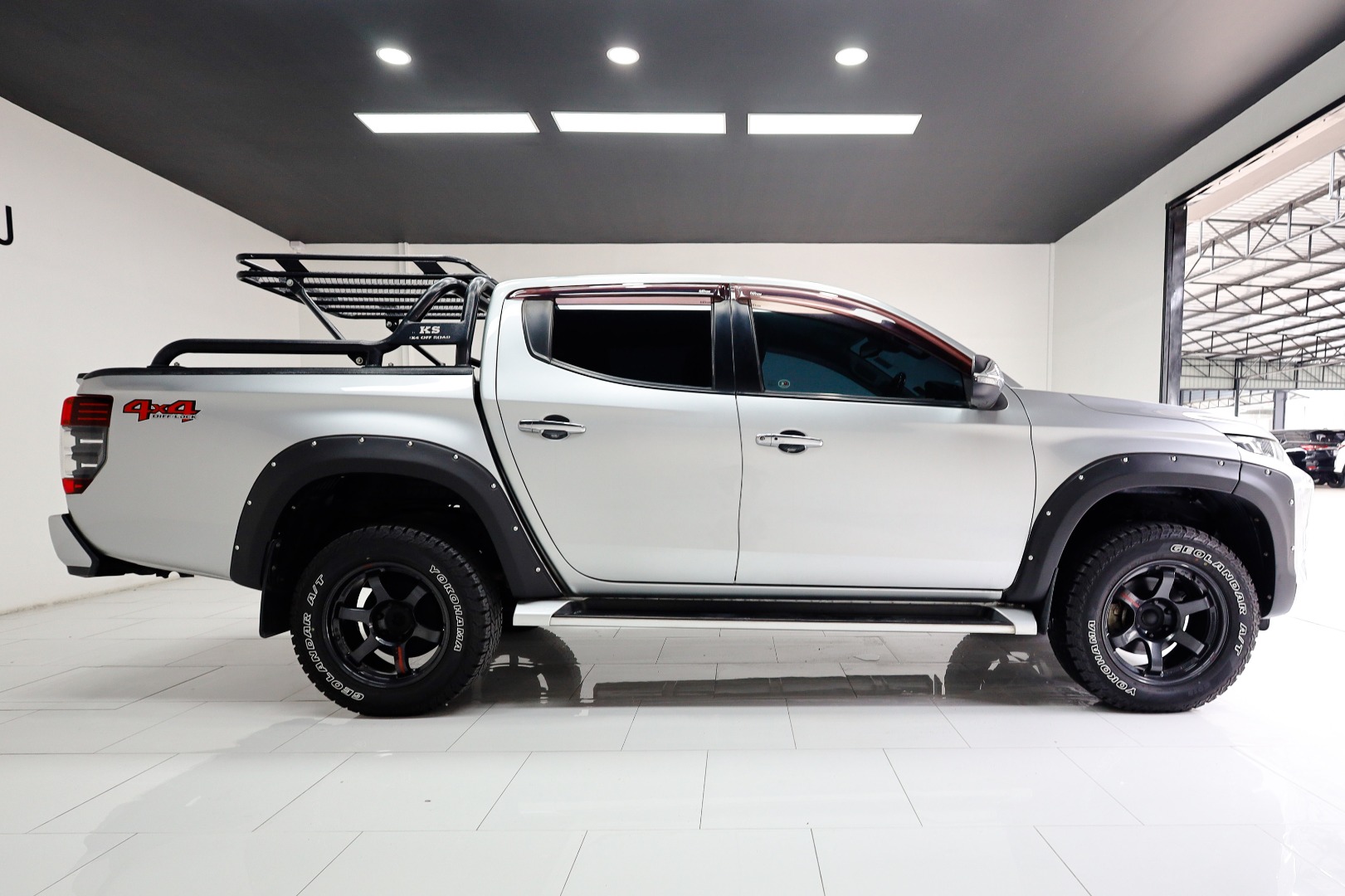 MITSUBISHI ALL NEW TRITON DOUBLE CAB PLUS 2.4 GT PREMIUM 4WD (B1389)